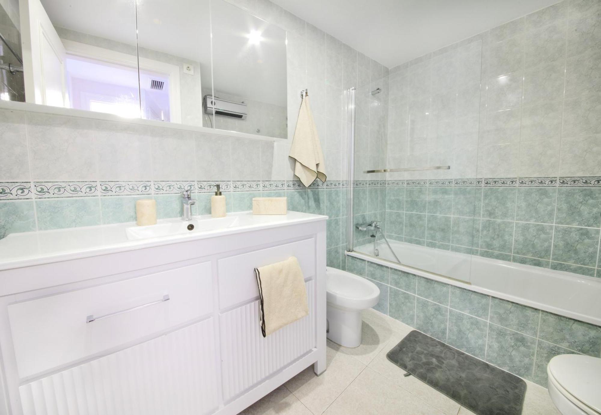 شقة Apartamento Con Vista Al Mar كاليبي المظهر الخارجي الصورة